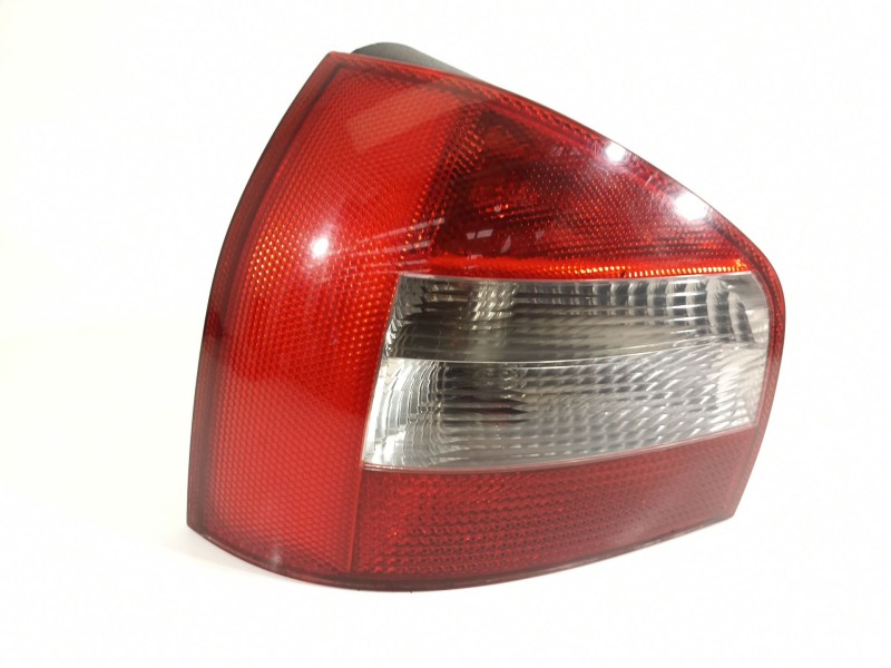 Recambio de piloto trasero izquierdo para audi a3 (8l1) 1.6 referencia OEM IAM 8L0945095B  