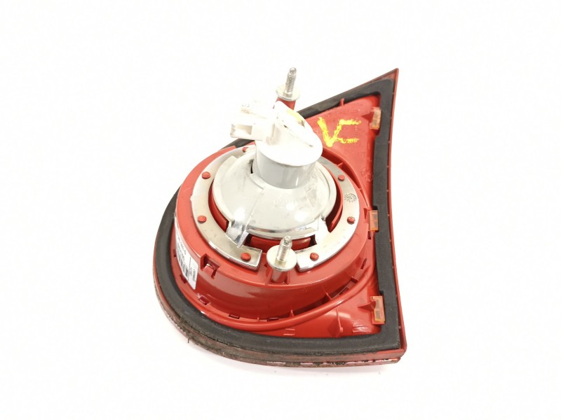 Recambio de piloto trasero izquierdo en porton para volkswagen golf v berlina (1k1) highline referencia OEM IAM 1K6945093G  