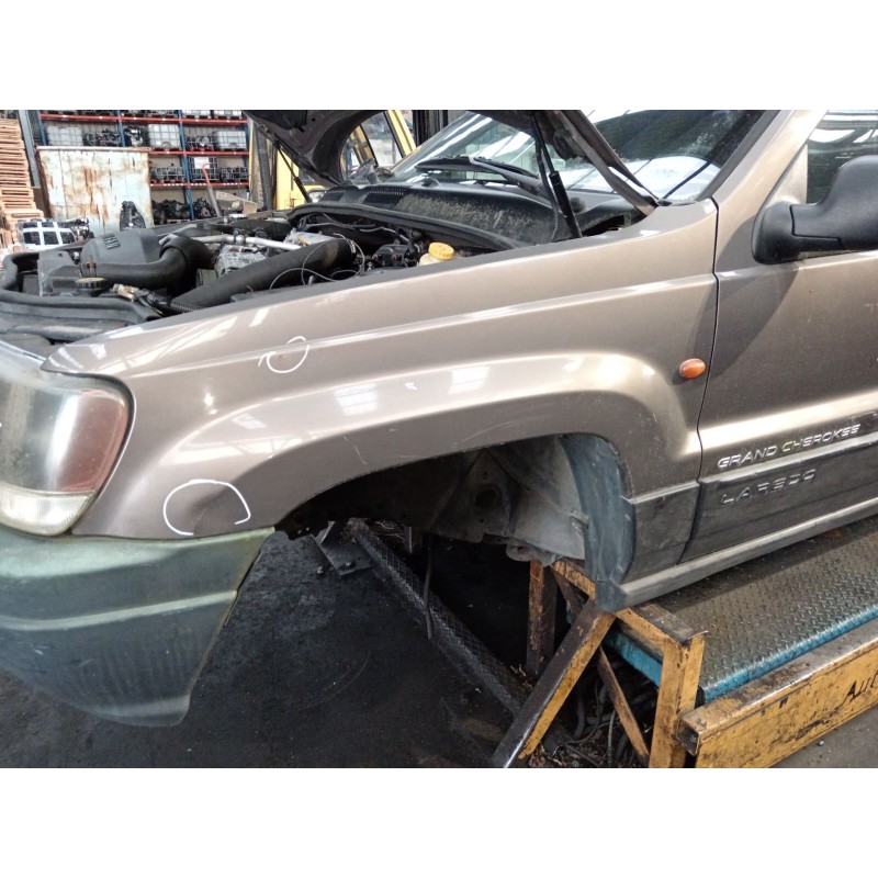 Recambio de aleta delantera izquierda para jeep gr.cherokee (wj/wg) 3.1 td laredo referencia OEM IAM   