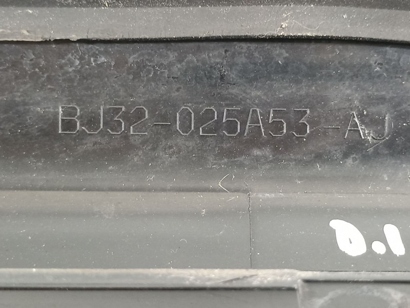 Recambio de moldura para land rover range rover evoque (l538) 2.0 d 4x4 referencia OEM IAM BJ32025A53AJ  LR077218