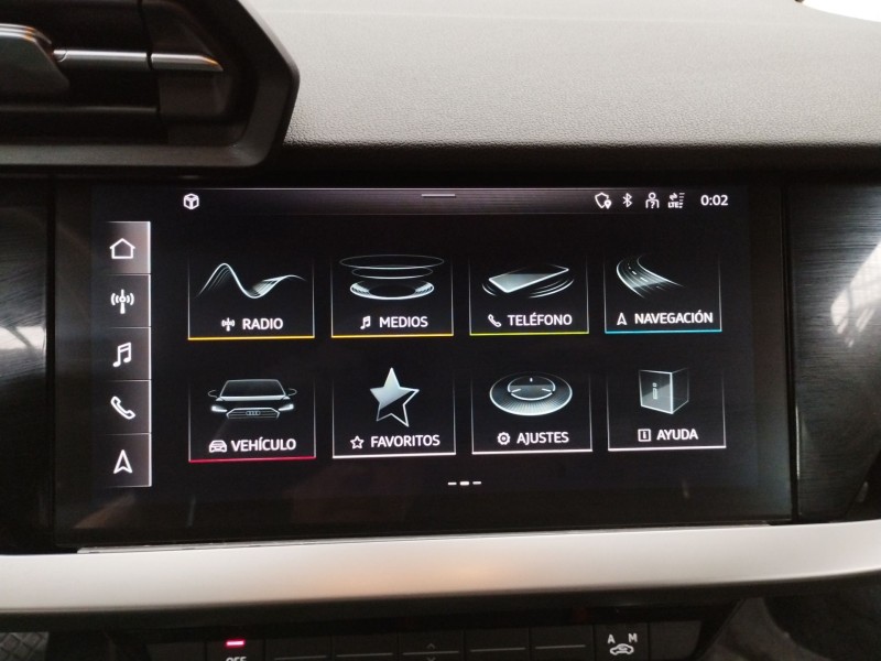 Recambio de pantalla multifuncion para audi a3 sportback (8y) gy referencia OEM IAM   