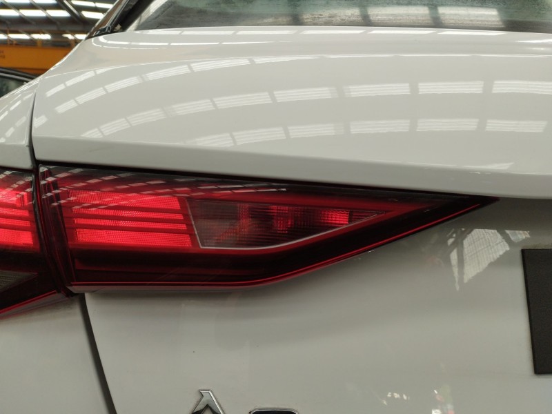 Recambio de piloto trasero izquierdo en porton para audi a3 sportback (8y) gy referencia OEM IAM   