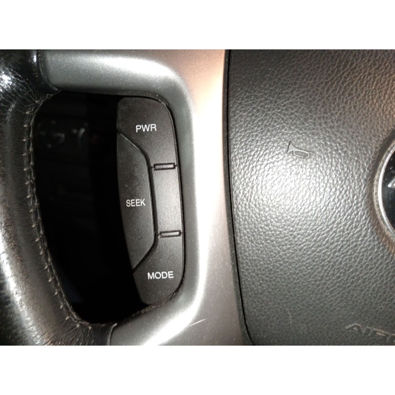 Recambio de mando volante para chevrolet captiva 2.0 vcdi lt referencia OEM IAM   