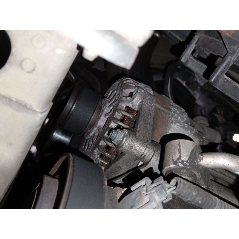 Recambio de alternador para chevrolet captiva 2.0 vcdi lt referencia OEM IAM   