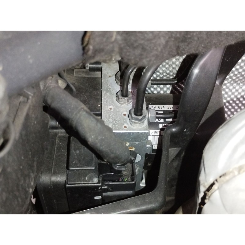 Recambio de abs para volkswagen golf vi (5k1) 1.6 tdi referencia OEM IAM   