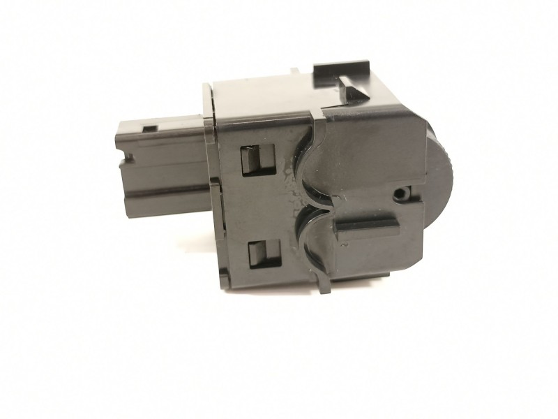 Recambio de no identificado para peugeot 208 2020 referencia OEM IAM 98095437ZD  