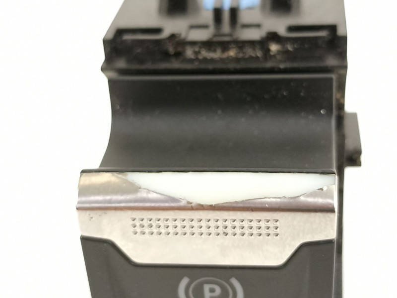 Recambio de palanca freno de mano para peugeot 208 2020 referencia OEM IAM 9810593577  