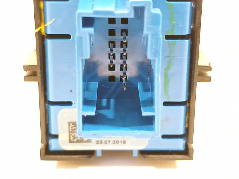 Recambio de palanca freno de mano para peugeot 208 2020 referencia OEM IAM 9810593577  