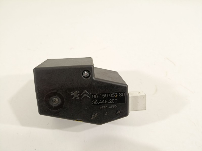 Recambio de antirrobo para peugeot 208 2020 referencia OEM IAM 9815905380  