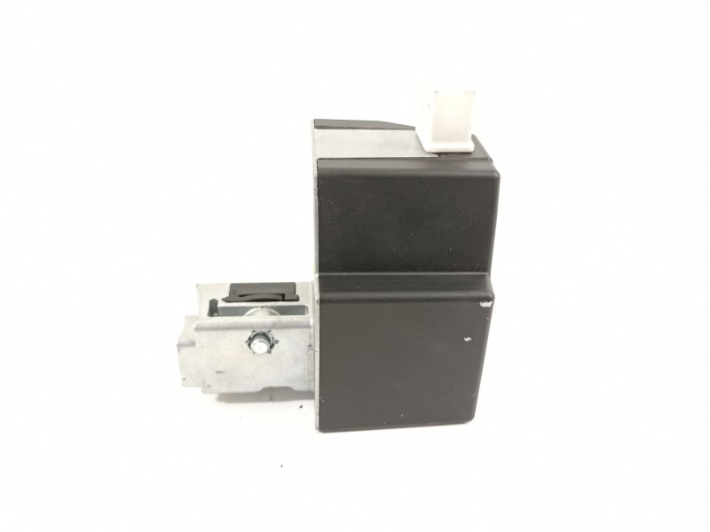 Recambio de antirrobo para peugeot 208 2020 referencia OEM IAM 9815905380  