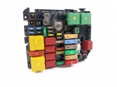 Recambio de caja reles / fusibles para peugeot 208 2020 referencia OEM IAM 9804848480