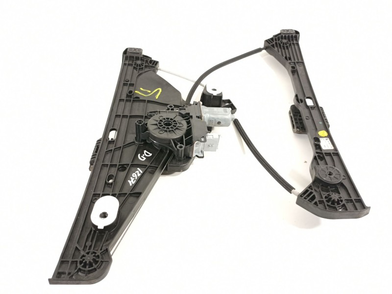 Recambio de elevalunas delantero derecho para peugeot 208 2020 referencia OEM IAM 9829043380  