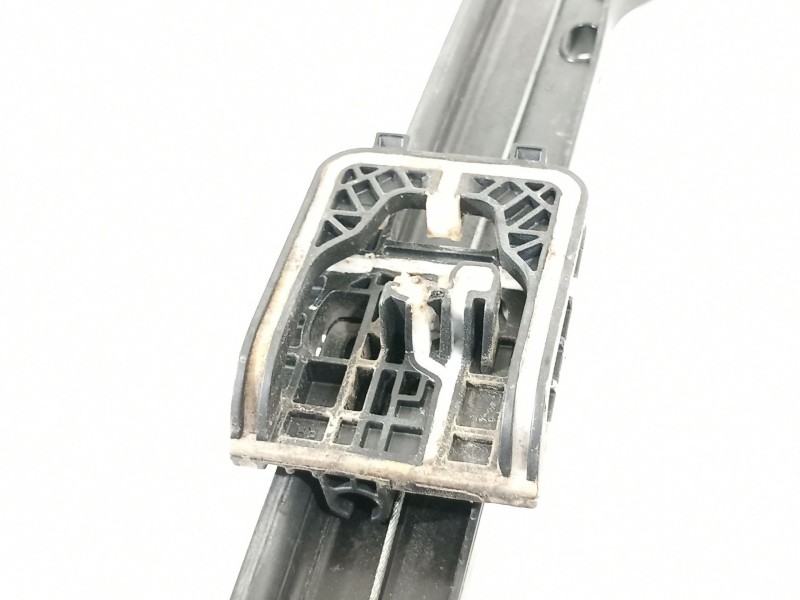 Recambio de elevalunas delantero derecho para peugeot 208 2020 referencia OEM IAM 9829043380  