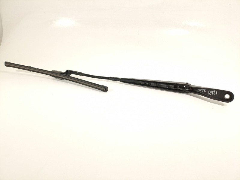 Recambio de brazo limpia delantero izquierdo para peugeot 208 2020 referencia OEM IAM 9822931680  