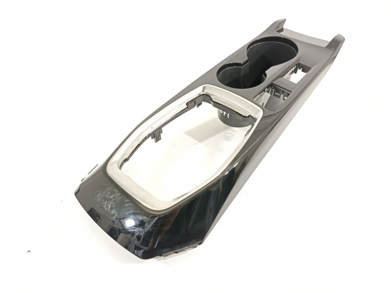 Recambio de guarnecidos palanca cambio para peugeot 208 2020 referencia OEM IAM 9824733780  9829400680