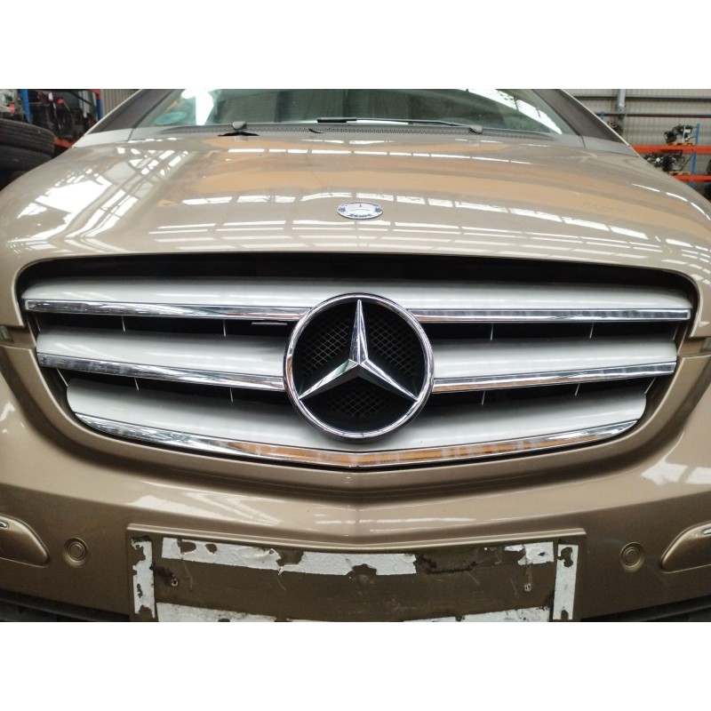 Recambio de rejilla delantera para mercedes-benz clase b (w245) 200 (245.233) referencia OEM IAM   