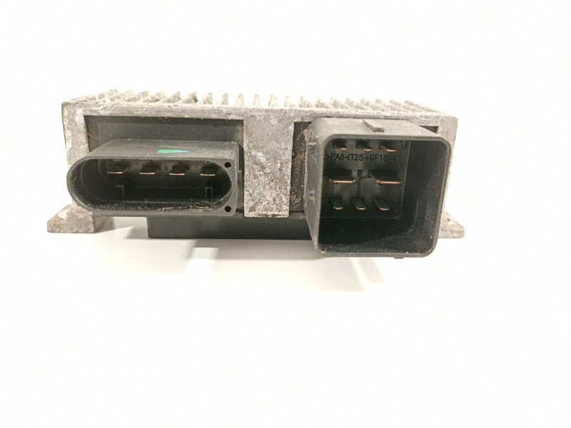 Recambio de caja precalentamiento para opel vivaro b kasten/combi combi l1 2.9t referencia OEM IAM 8200558438A  