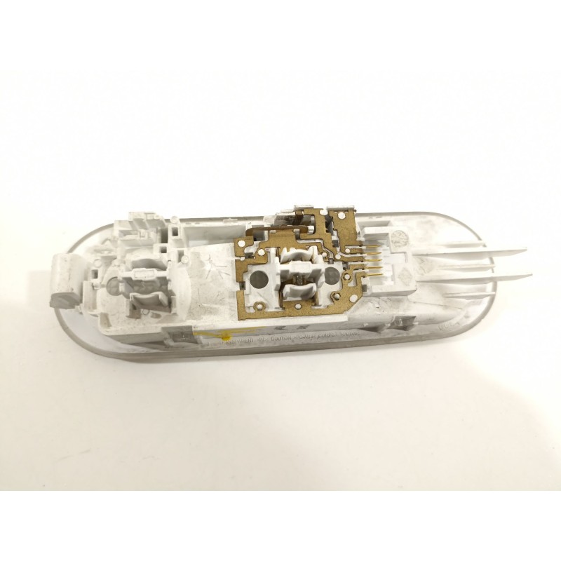 Recambio de luz interior para opel vivaro b kasten/combi combi l1 2.9t referencia OEM IAM 8200439421  