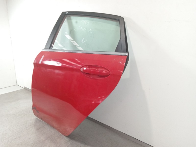 Recambio de puerta trasera izquierda para ford fiesta (cb1) ambiente referencia OEM IAM   