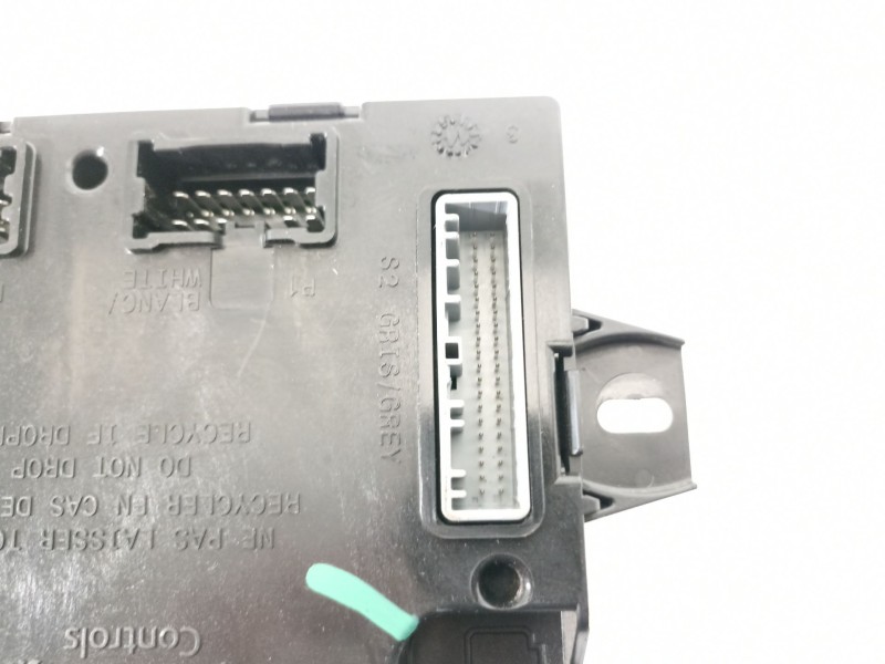 Recambio de modulo electronico para opel vivaro b kasten/combi combi l1 2.9t referencia OEM IAM 284B18533R  