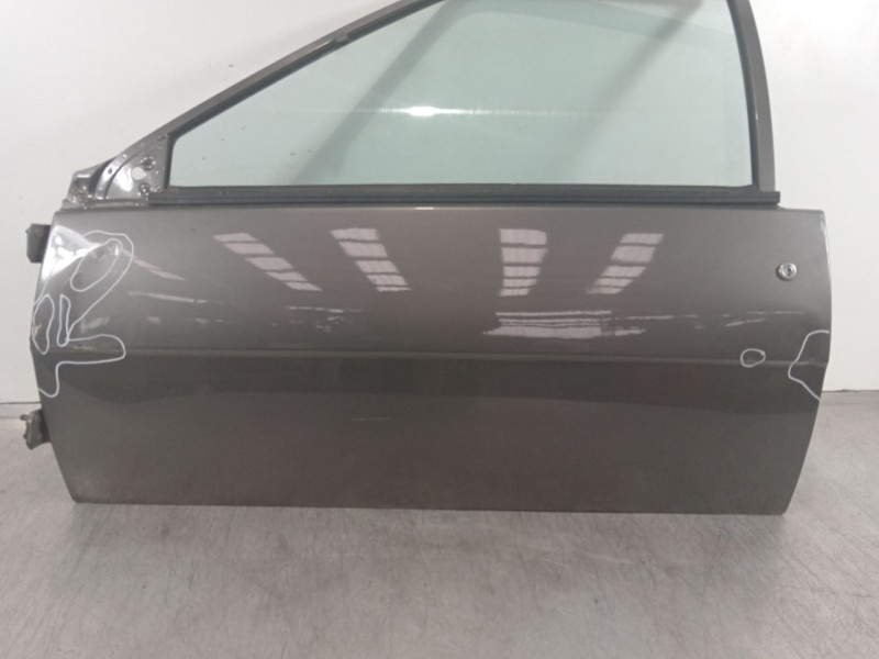 Recambio de puerta delantera izquierda para renault fuego 829-explosion referencia OEM IAM   