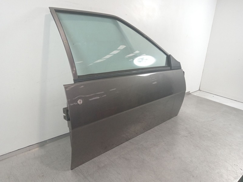 Recambio de puerta delantera derecha para renault fuego 829-explosion referencia OEM IAM   