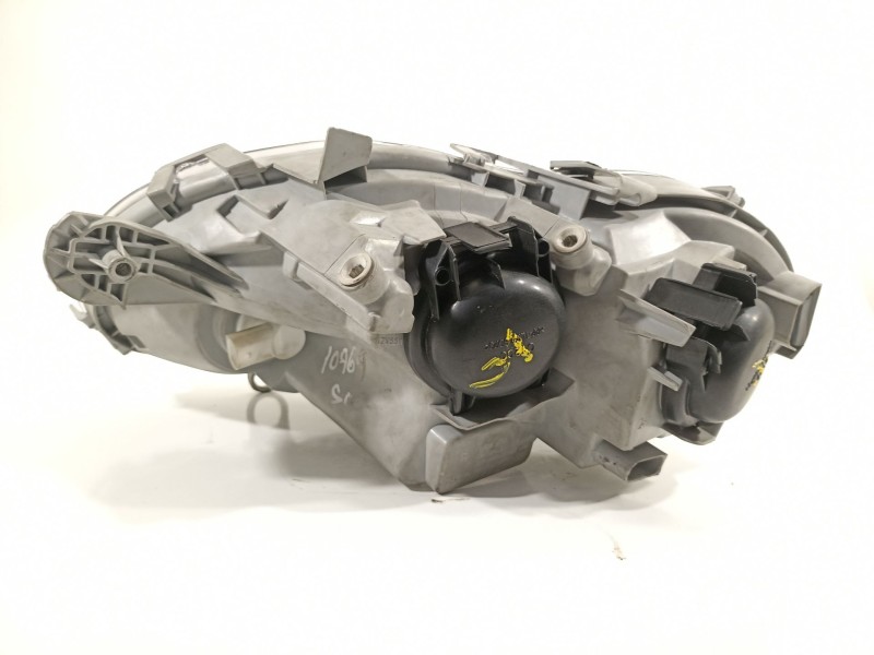 Recambio de faro derecho para smart cabrio 0.7 turbo cat referencia OEM IAM Q0013466V002000000  