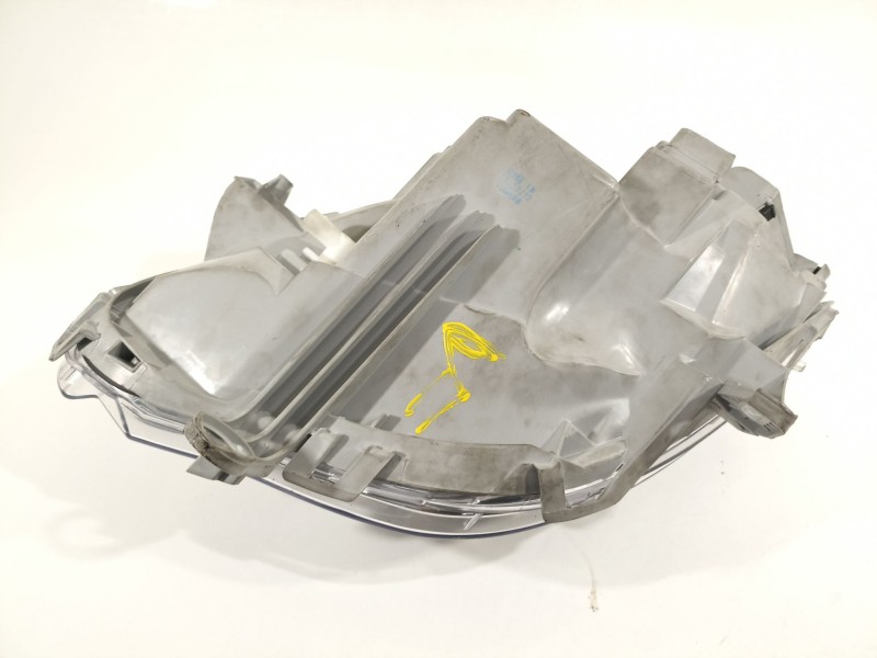 Recambio de faro derecho para smart cabrio 0.7 turbo cat referencia OEM IAM Q0013466V002000000  