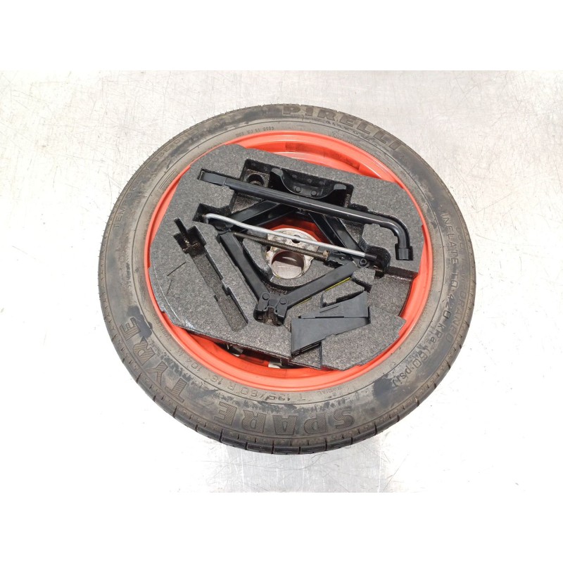 Recambio de neumatico repuesto para jaguar xf 3.0 v6 diesel luxury referencia OEM IAM 2R831007RA  T135-80R18 104M