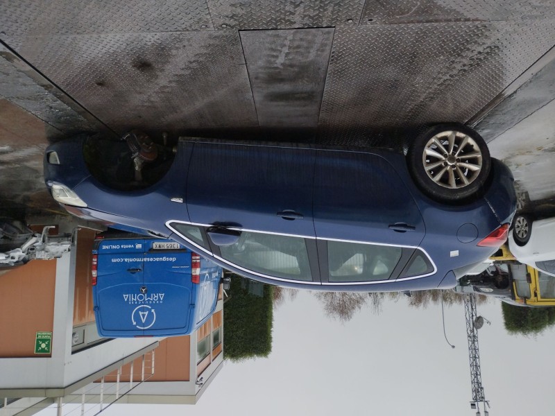 opel astra j lim. del año 2009