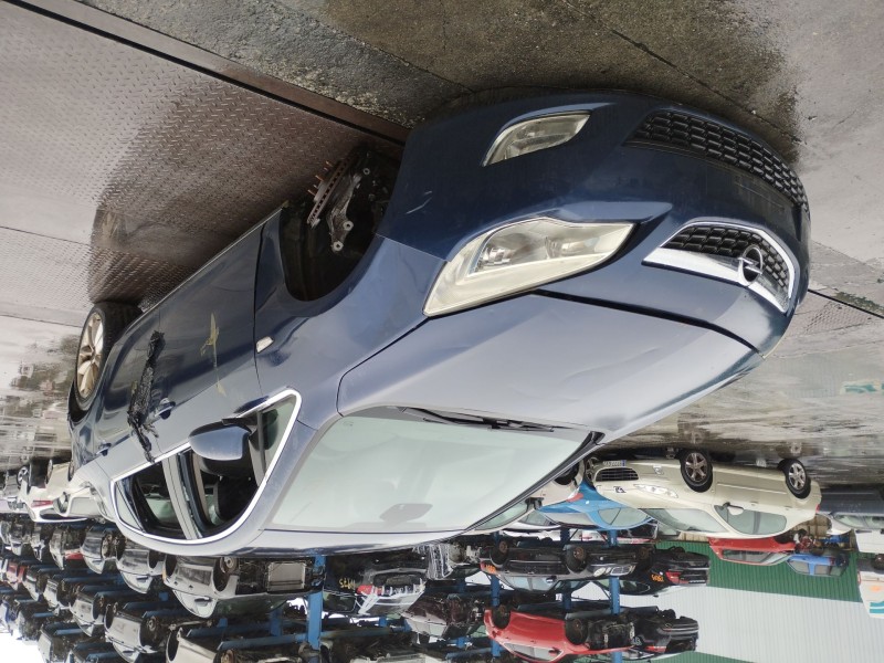 opel astra j lim. del año 2009