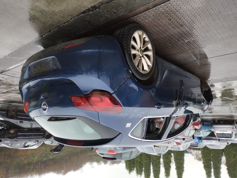 opel astra j lim. del año 2009