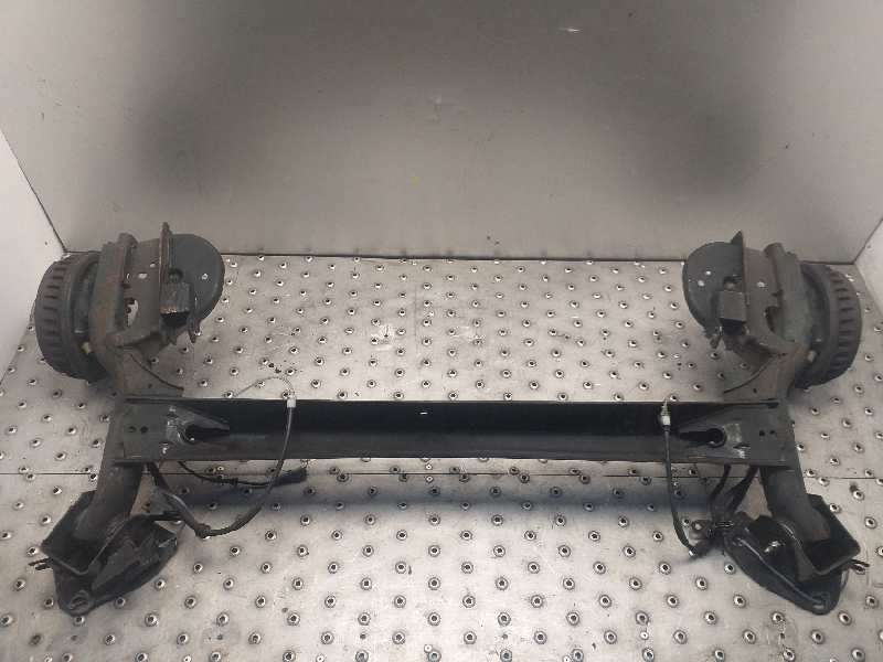 Recambio de puente trasero para renault kangoo furgón professional referencia OEM IAM   