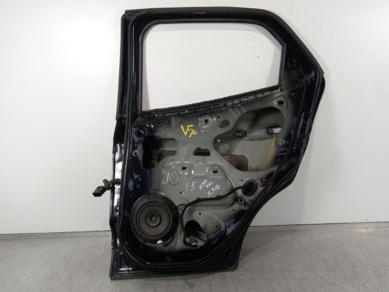 Recambio de puerta trasera derecha para ford ecosport titanium referencia OEM IAM   