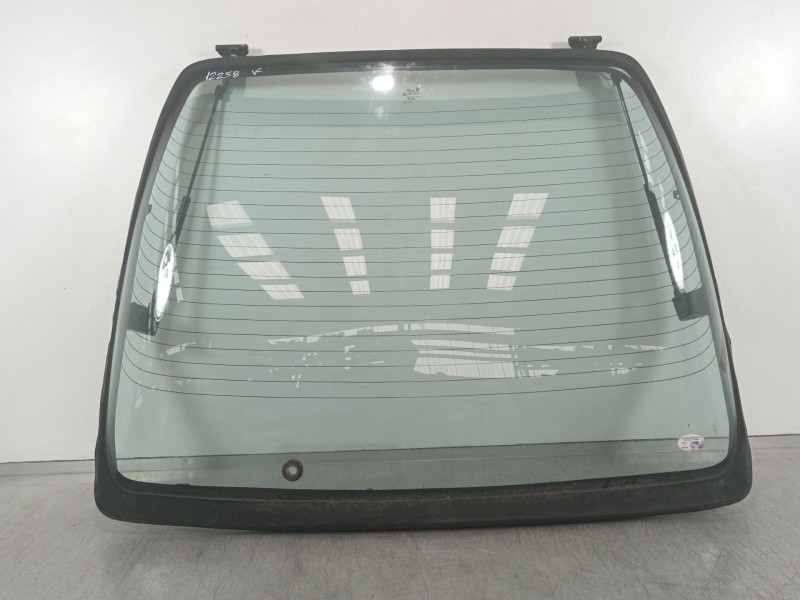 Recambio de porton trasero para renault fuego 829-explosion referencia OEM IAM   