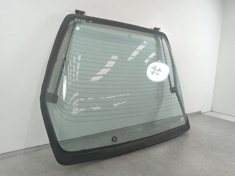 Recambio de porton trasero para renault fuego 829-explosion referencia OEM IAM   