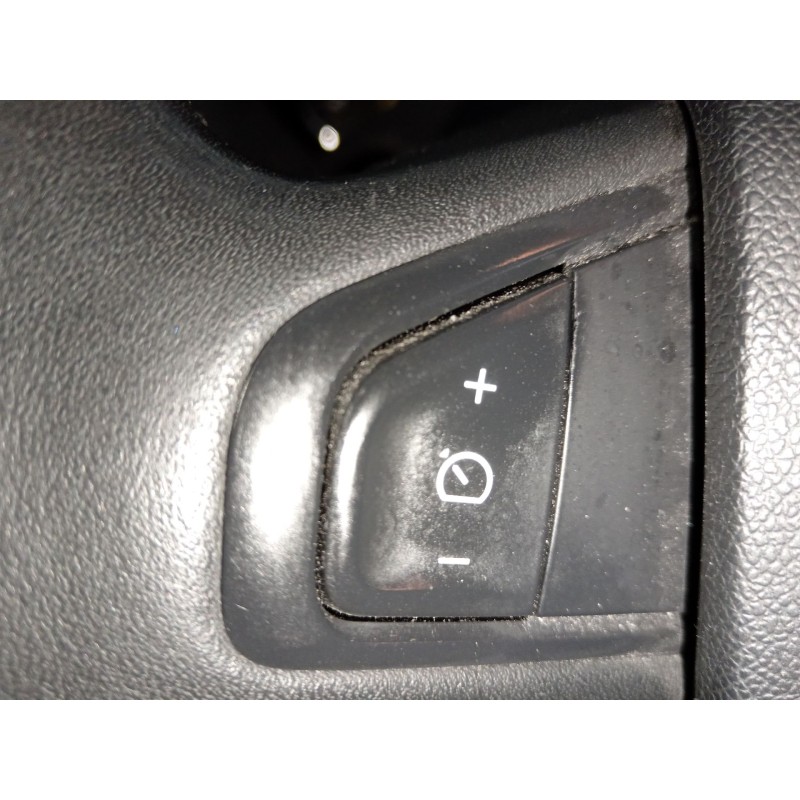 Recambio de mando volante para renault megane iii sport tourer dynamique referencia OEM IAM   