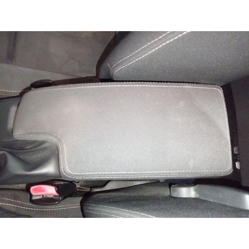 Recambio de apoyabrazos central para renault megane iii sport tourer dynamique referencia OEM IAM   