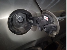 Recambio de tapa exterior combustible para renault megane iii sport tourer dynamique referencia OEM IAM    2