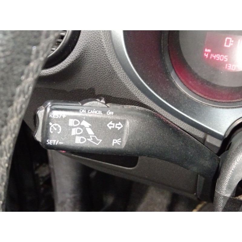 Recambio de mando intermitentes para seat leon (1p1) 1.9 tdi referencia OEM IAM   