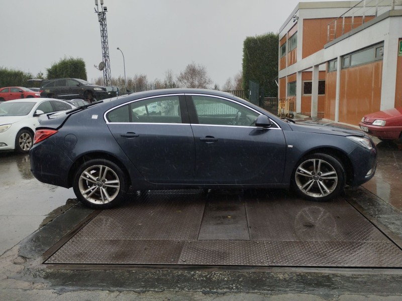 opel insignia berlina del año 2009