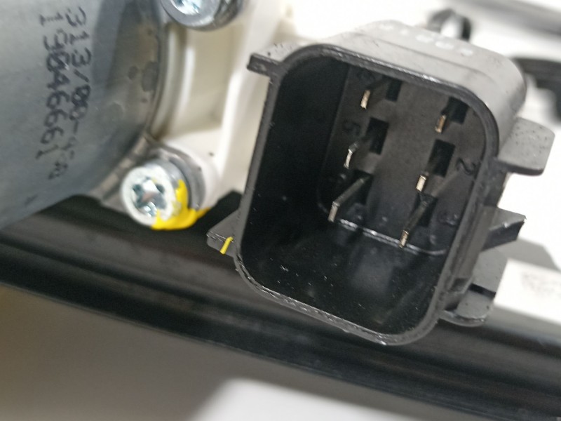 Recambio de elevalunas delantero derecho para ford focus lim. titanium referencia OEM IAM BM51A23200BF  