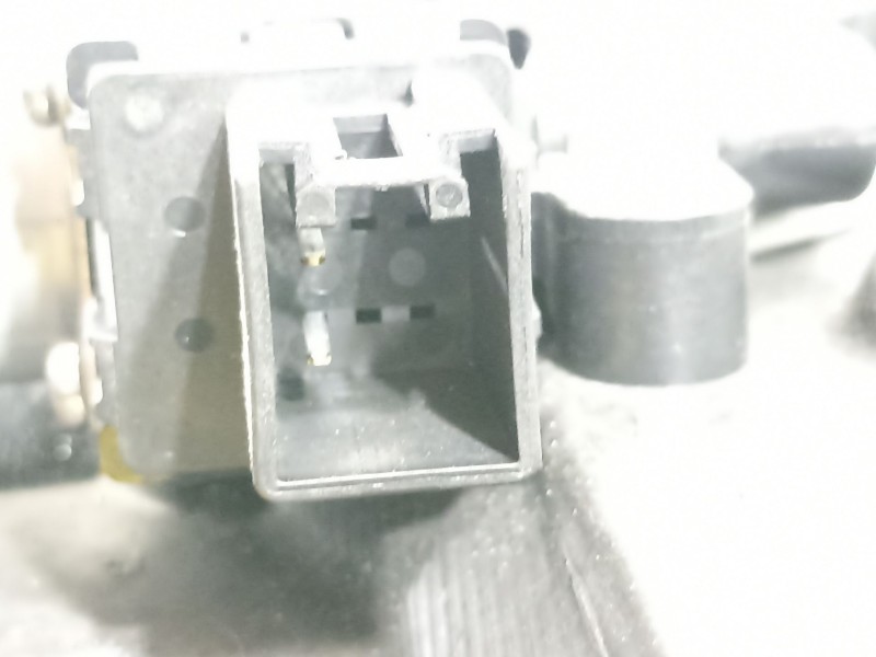 Recambio de elevalunas trasero derecho para mazda 3 lim. () center-line referencia OEM IAM BHN97297X  