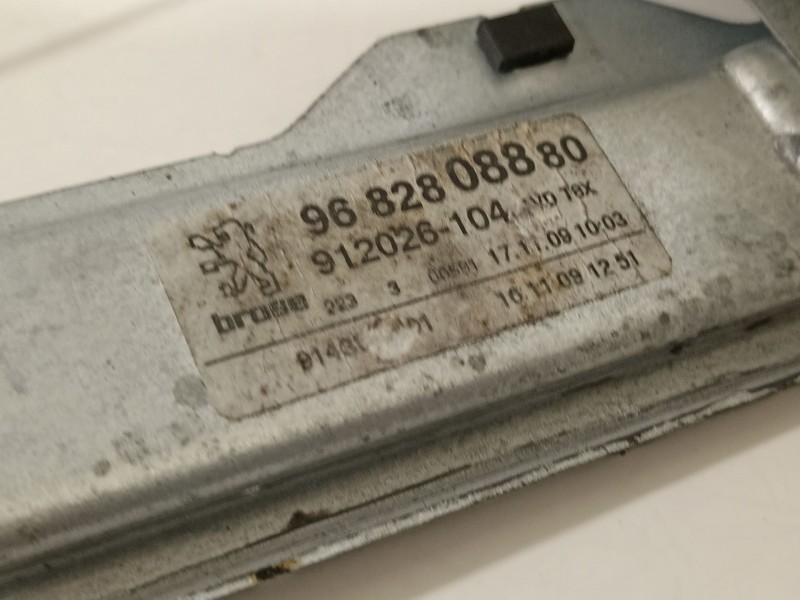 Recambio de elevalunas delantero derecho para peugeot 5008 premium referencia OEM IAM 9682808880  