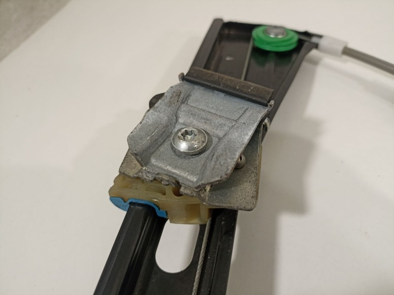 Recambio de elevalunas delantero derecho para volkswagen golf plus (5m1) edition referencia OEM IAM 1K3837462  1K0959702