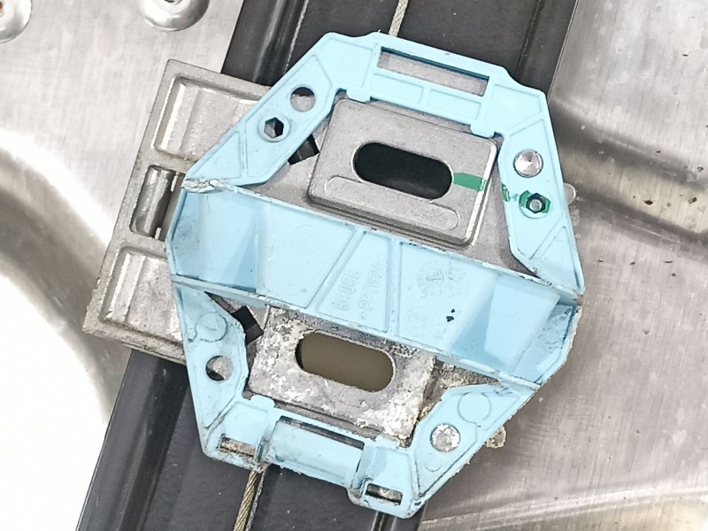 Recambio de elevalunas delantero izquierdo para mercedes-benz clase s (w221) berlina 350 (221.056) referencia OEM IAM A221890096