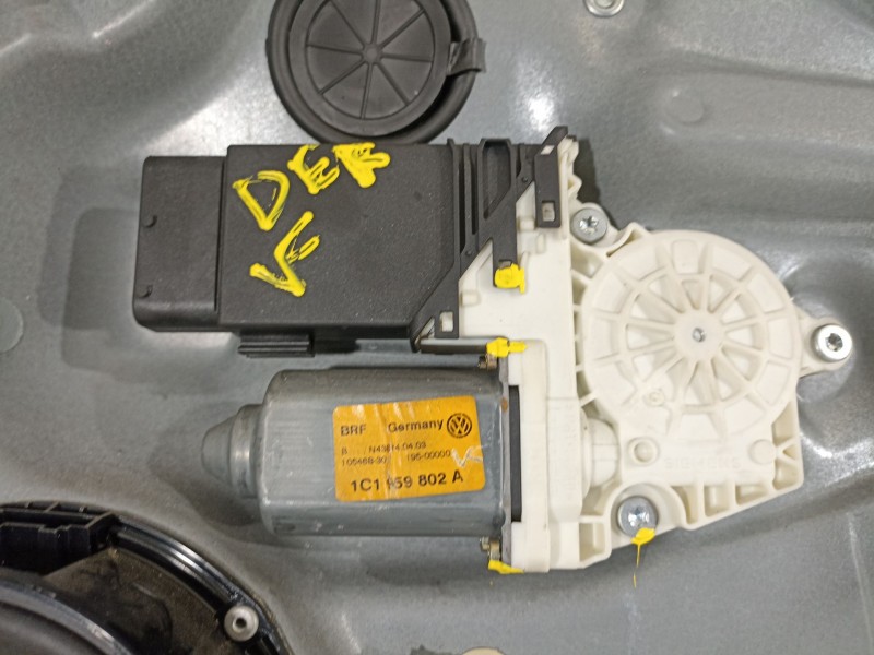 Recambio de elevalunas delantero derecho para volkswagen golf iv berlina (1j1) gti referencia OEM IAM 1J3837730BB  1C1959802A