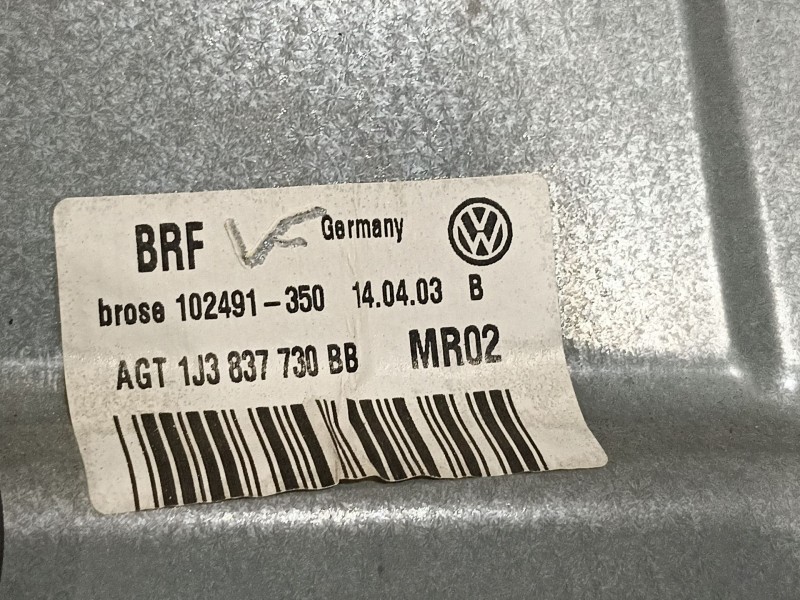 Recambio de elevalunas delantero derecho para volkswagen golf iv berlina (1j1) gti referencia OEM IAM 1J3837730BB  1C1959802A