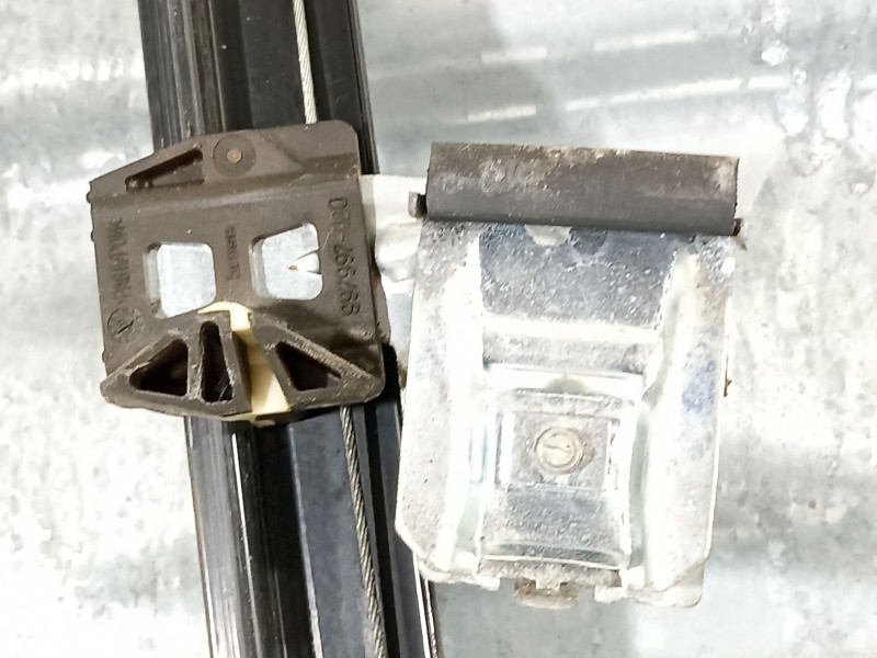 Recambio de elevalunas delantero derecho para volkswagen golf iv berlina (1j1) gti referencia OEM IAM 1J3837730BB  1C1959802A