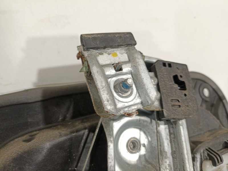 Recambio de elevalunas delantero izquierdo para kia cee´d spirit referencia OEM IAM 82470A2100  